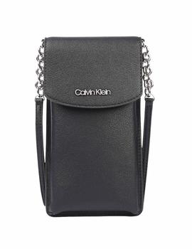 Bolso must phone pouch Calvin Klein