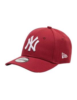 Gorra Burdeos League Essenti  New Era