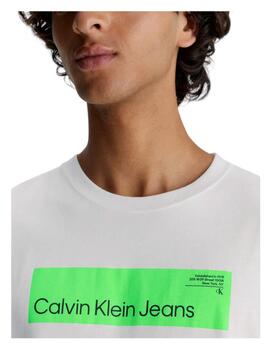 Camiseta logo hyper real box Calvin Klein