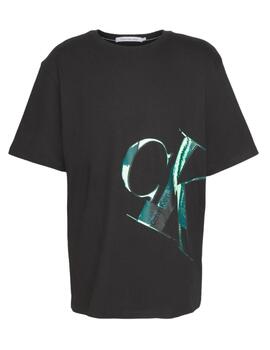 Camiseta Hyper Real Slanted Calvin Klein