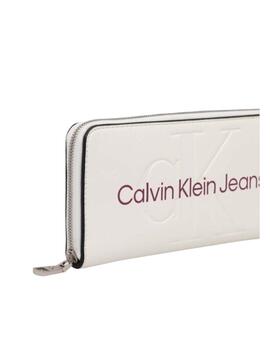 Cartera Sculpted Zip Calvin Klein