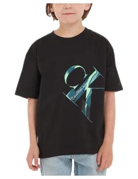 Camiseta Hyper Real Monogram Calvin Klein