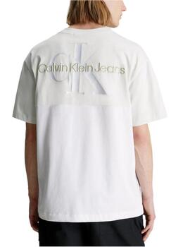 Camiseta Colorblock Calvin Klein Jeans