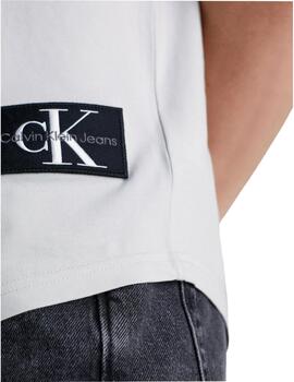 Camiseta Badge Relaxed Calvin Klein