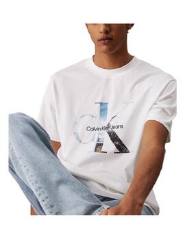 Camiseta Photo Monogram Calvin Klein